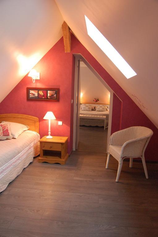 夏瑟里住宿加早餐旅馆 La Croix-Saint-Leufroy 外观 照片